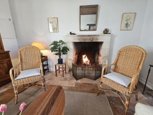 Gallery image of Maison de charme avec jardin clos près des vignobles - FR-1-381-262 in Parçay-sur-Vienne
