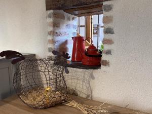 Φωτογραφία από το άλμπουμ του Grange rénovée avec jardin, idéale pour familles et amis - FR-1-489-408 σε Deneuille-les-Mines