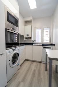 Dapur atau dapur kecil di Piso nuevo bien situado
