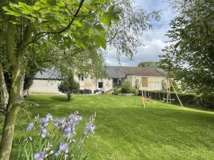 Κήπος έξω από το Maison Percheronne Spacieuse avec Billard, Babyfoot, et Jardin Clos, Animaux Bienvenus ! - FR-1-497-65