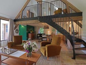 Φωτογραφία από το άλμπουμ του Maison cosy avec cheminée et jardin au cœur du Perche - FR-1-497-251 σε Perche-en-Nocé