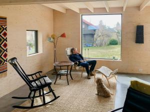 Χώρος καθιστικού στο Architect-Designed Cabin Near Grimstad Centre