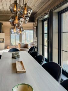 Χώρος καθιστικού στο Cozy Modern Cabin With Outstanding View In Sogn