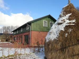 Το Obstträume Schlafen im Weinfass τον χειμώνα +26 φωτογραφίες