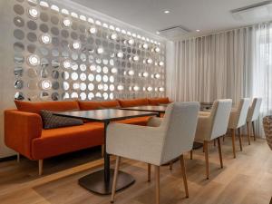 ibis Styles Tallinn的休息区