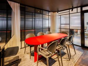 ibis Styles Tallinn的休息区