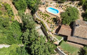 Πισίνα στο ή κοντά στο Villa Trstenik by Villas Guide