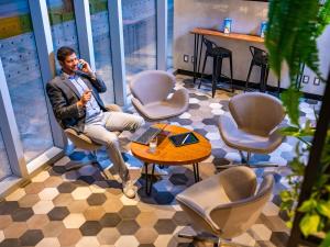 Posezení v ubytování ibis styles Lima San Isidro