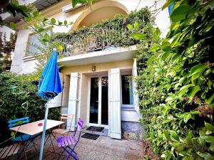 Een tuin van Villa Etoile Cannes
