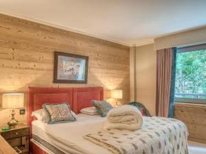 Postel nebo postele na pokoji v ubytování Appartement confort 3 ch, Megève centre, pour 8 pers - FR-1-453-100