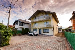 Bangunan di mana terletaknya apartmen