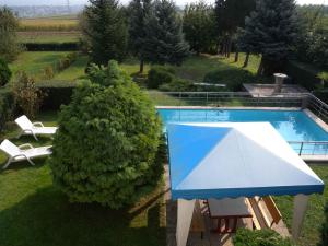 The swimming pool at or close to Apartments in Felsopahok - Balaton 19019