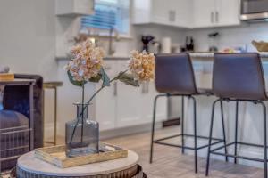 Køkken eller tekøkken på The Downtown Houston Abode Near NRG