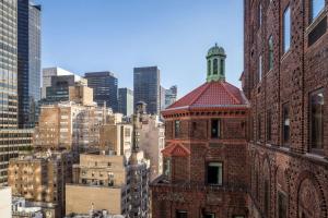 Nespecifikovaný výhled na destinaci New York nebo výhled na město při pohledu z hotelu
