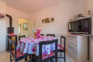 Galeriebild der Unterkunft Apartments in Sveti Juraj 39521 in Sveti Juraj