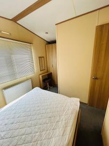 Gallery image of The Pad- 3 bed 2 bath, caravan Lido Beach in Prestatyn