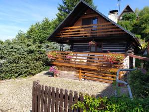 Κήπος έξω από το Holiday home in Dolce u Trutnova 2310