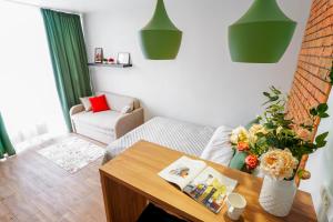 Χώρος καθιστικού στο Апартаменти MYFREEDOM ЖК Місто Квітів поруч із метро Сирець