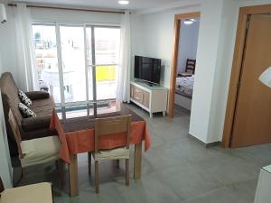 Μια τηλεόραση ή/και κέντρο ψυχαγωγίας στο Nautic, 4-I