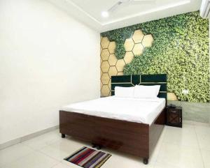 Fotografie z fotogalerie ubytování OYO Hotel Golden Crown v destinaci Rājpura
