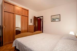 Posteľ alebo postele v izbe v ubytovaní Apartment in Rovinj - Istrien 11487