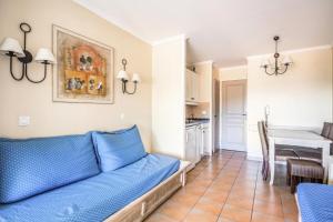Kuchnia lub aneks kuchenny w obiekcie Les Appartements aux Restanques du Golfe de St Tropez - maeva Home - Appartement 2 Pièces 4 Personnes - Confort MAE-3354