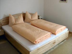 Ein Bett oder Betten in einem Zimmer der Unterkunft Ferienwohnung Wechselberger Beatrix