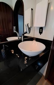 Et bad på Casa na Serra Gaúcha com piscina