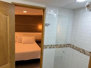Koupelna v ubytování Hotel 79 Poblado + 37 fotografií