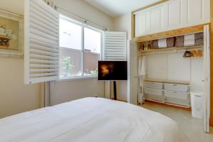 Postel nebo postele na pokoji v ubytování Pet-Friendly Apt in Quiet Chula Vista Neighborhood + 18 fotografií