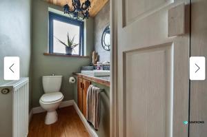 Billede fra billedgalleriet på 1 Engine Row Beautiful 3 Bedroom Cottage i Penclawdd