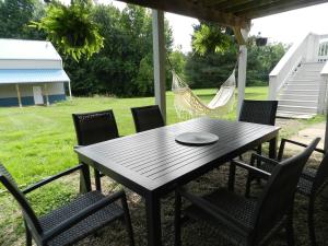 En have udenfor Derby House & Indoor Pickleball