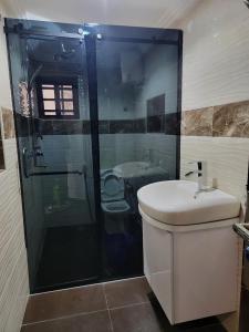 Phòng tắm tại Caesar's Hotel & Apartment Room #2