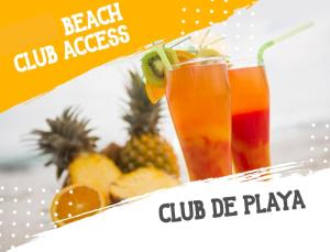 蓬塔卡纳DUCASSI DELUXE playa LOS CORALES - rooftop pool, restaurants and beach club的桌子上放着一盒两杯鸡尾酒，还有水果 更多37张照片