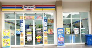 Supermarket nebo jiné obchody v  apartmánu nebo okolí