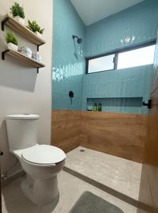 Koupelna v ubytování Elegant loft with private pool