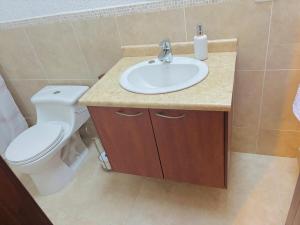 Koupelna v ubytování Deluxe Cumbaya Suite