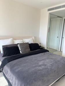 Gallery image of 5 star residence Room with Ensuite for rent in Benowa in Gold Coast