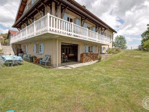 O grădină în afara Maison lumineuse avec jardin, garage, jeux extérieurs, animaux acceptés - FR-1-496-291