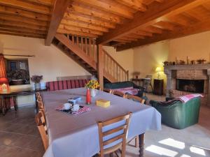 Fotografie z fotogalerie ubytování Gîte authentique avec piscine privative, 8 pers à Saint-Sixte - FR-1-496-328 v destinaci Saint-Sixte