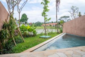 Bazén v ubytování Terra Sayan nebo v jeho okolí