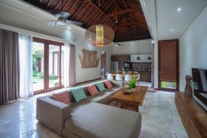 Η κουζίνα ή μικρή κουζίνα στο Bale Mandala Villas