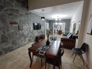 TV a/nebo společenská místnost v ubytování Bendita casa 2