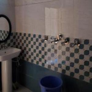 Bilik mandi di Adynsh Homestay By StayApart +14 gambar