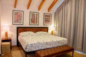 Postel nebo postele na pokoji v ubytování Nubária Residences + 31 fotografií