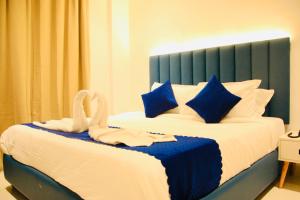 Brigade Hotels and Resorts客房内的一张或多张床位