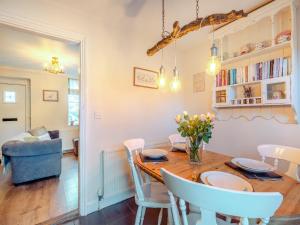 Posezení v ubytování Rose Cottage