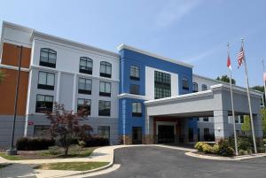 Gallery image of Wingate by Wyndham State Arena Raleigh/Cary Hotel in Raleigh