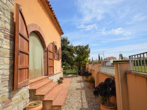 Vonkajšia záhrada v ubytovaní Casa con piscina privada, jardín, barbacoa, wifi y despacho en Costa Brava - ES-89-83