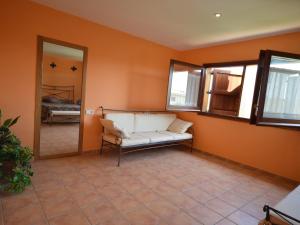 Posedenie v ubytovaní Casa con piscina privada, jardín, barbacoa, wifi y despacho en Costa Brava - ES-89-83
